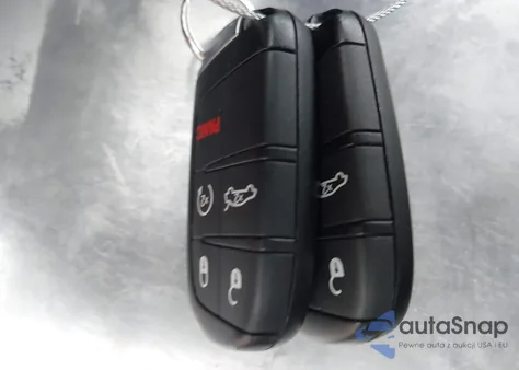 2015 Chrysler 300 300S из США, поврежденный, VIN 2C3CCAGG1FH923044